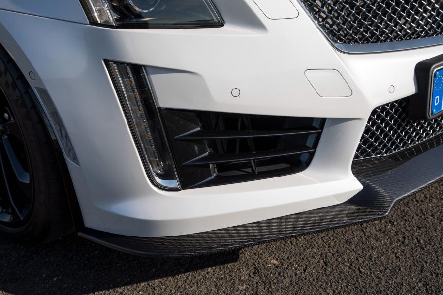 Детали экстерьера Cadillac CTS-V Carbon Black Edition 2017 года  (WW) (фото 10 из 24)